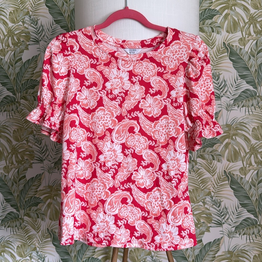 Crown & Ivy Paisley Floral Puff-Sleeve Top